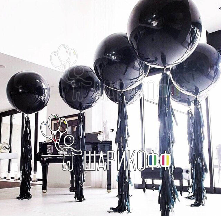 Оформление зала воздушными шарами "Черный с кисточками"
